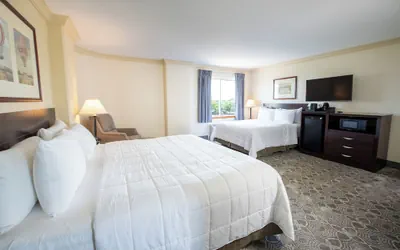 Photo 5 - Meadowlands Plaza Hotel