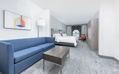 Photo 4 - Holiday Inn Express Hotel & Suites Winnie by IHG