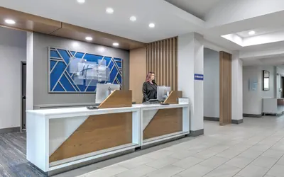 Photo 3 - Holiday Inn Express Hotel & Suites Winnie by IHG