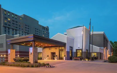 Photo 2 - Holiday Inn Express Springfield by IHG