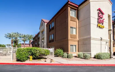 Red Roof Inn PLUS+ Tempe - Phoenix Airport