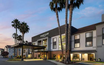 Photo 2 - Courtyard by Marriott Milpitas Silicon Valley