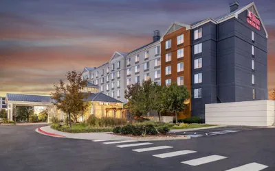 Photo 2 - Hilton Garden Inn Denver Airport