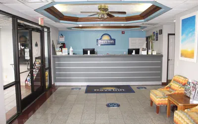 Photo 3 - Days Inn by Wyndham Franklin