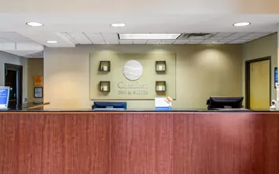 Photo 3 - Comfort Inn & Suites Biloxi - D'Iberville