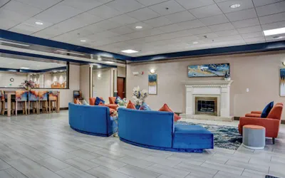 Photo 5 - Evergreen Inn and Suites