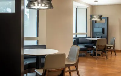 Photo 4 - Courtyard by Marriott Shreveport Airport