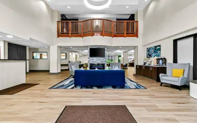 Photo 4 - Comfort Inn & Suites Grand Blanc/Flint