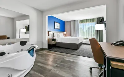 Photo 5 - Comfort Inn & Suites Grand Blanc/Flint