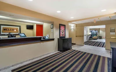 Photo 3 - Extended Stay America Suites Seattle Bothell Canyon Park