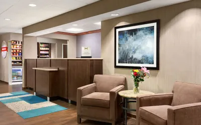 Photo 2 - Hampton Inn Philadelphia Mt. Laurel