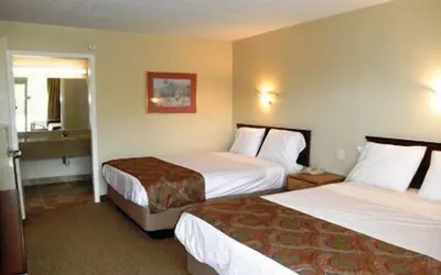 Photo 2 - Mansfield Inn
