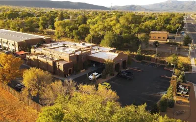 Photo 2 - Taos Valley Lodge