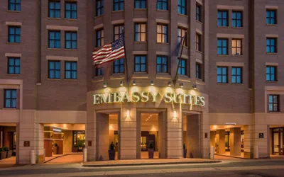 Photo 2 - Embassy Suites by Hilton Alexandria Old Town