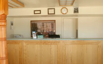 Photo 4 - Budget Inn