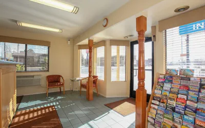Photo 2 - Budget Inn