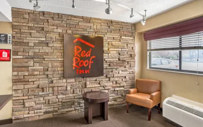 Photo 3 - Red Roof Inn Tinton Falls - Jersey Shore