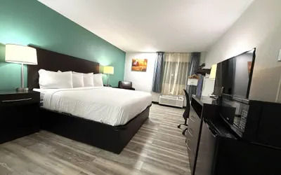 Photo 2 - Baymont Inn & Suites by Wyndham Newton IA