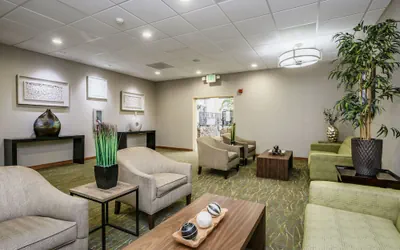 Photo 5 - Wyndham Garden Fresno Yosemite Airport