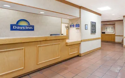 Photo 3 - Days Inn by Wyndham Seguin TX
