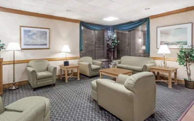 Photo 4 - Days Inn by Wyndham Seguin TX