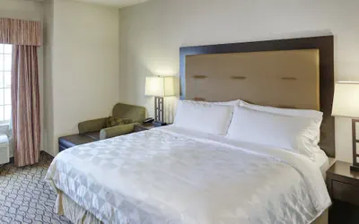 Photo 5 - Holiday Inn West Yellowstone by IHG.