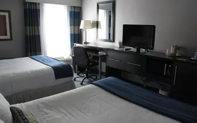 Photo 4 - Holiday Inn Express Janesville - I-90 & US Hwy 14 by IHG