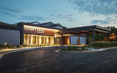 Photo 2 - Courtyard by Marriott St Louis Westport Plaza