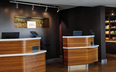 Photo 3 - Courtyard by Marriott St Louis Westport Plaza