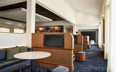 Photo 5 - Courtyard by Marriott St Louis Westport Plaza