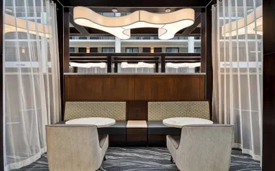 Photo 4 - Embassy Suites Syracuse