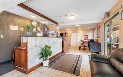 Photo 4 - Days Inn by Wyndham Federal Way