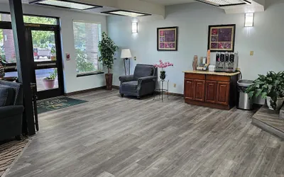 Photo 4 - Quality Inn & Suites Vancouver North