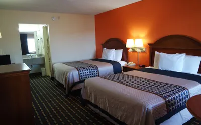 Photo 4 - Howard Johnson by Wyndham Perry GA