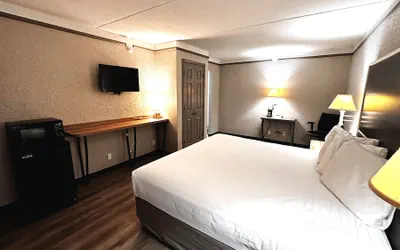 Photo 5 - Sulphur Extended Stay