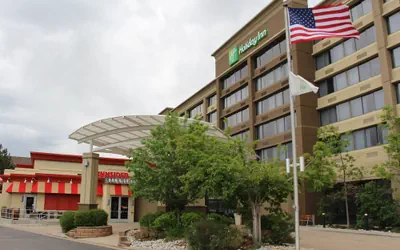 Photo 2 - Holiday Inn Denver Lakewood by IHG