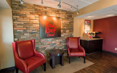 Photo 4 - Red Roof Inn Rockford East – Casino District
