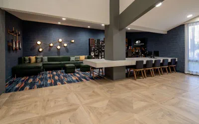 Photo 3 - DoubleTree by Hilton Hotel Bakersfield