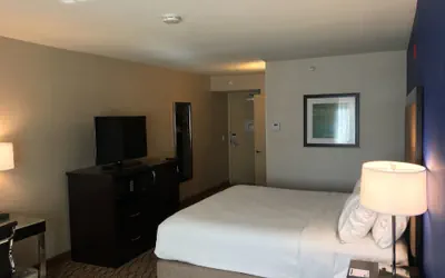 Photo 3 - Holiday Inn Express San Bernardino - Colton by IHG