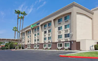 Photo 2 - Holiday Inn Express San Bernardino - Colton by IHG
