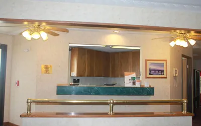 Photo 2 - Econo Lodge Oacoma - Chamberlain West