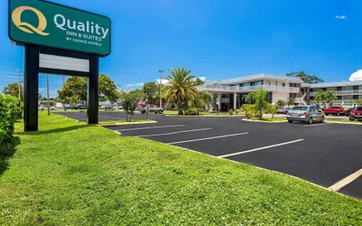 Photo 2 - Quality Inn & Suites at Tropicana Field