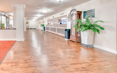 Photo 3 - Clarion Hotel & Suites New Orleans Airport