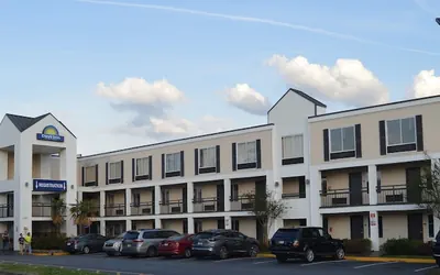 Photo 2 - Days Inn by Wyndham Marietta-Atlanta-Delk Road