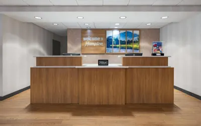 Photo 5 - Hampton Inn Warrenton
