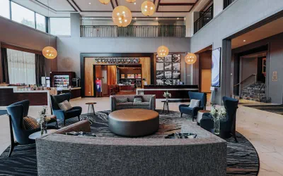 Photo 4 - DoubleTree Suites by Hilton Htl & Conf Cntr Downers Grove