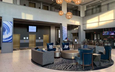Photo 2 - DoubleTree Suites by Hilton Htl & Conf Cntr Downers Grove