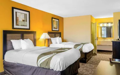 Photo 2 - Quality Inn University Area