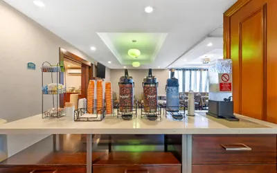 Photo 4 - Comfort Inn Anaheim Resort