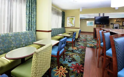 Photo 3 - Hampton Inn Charlotte North / Lake Norman
